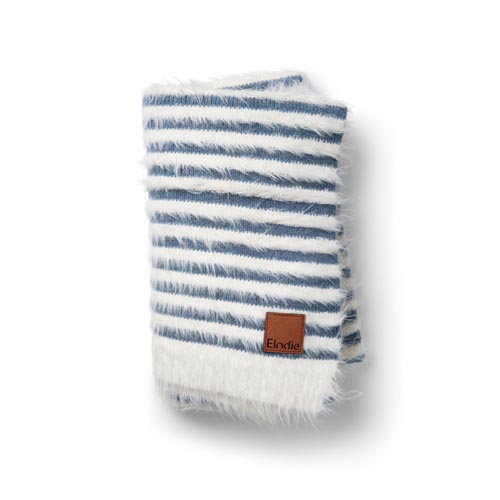 [562821] Elodie | Deken Furry Knit Berry Blue Blauw