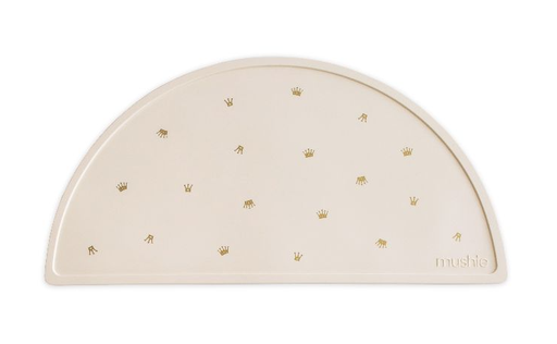[452104] PLACEMAT, crowns, goud/ecru, all over kroon print, halfrond, silicone, waterafstotend, 1 stuk(s)